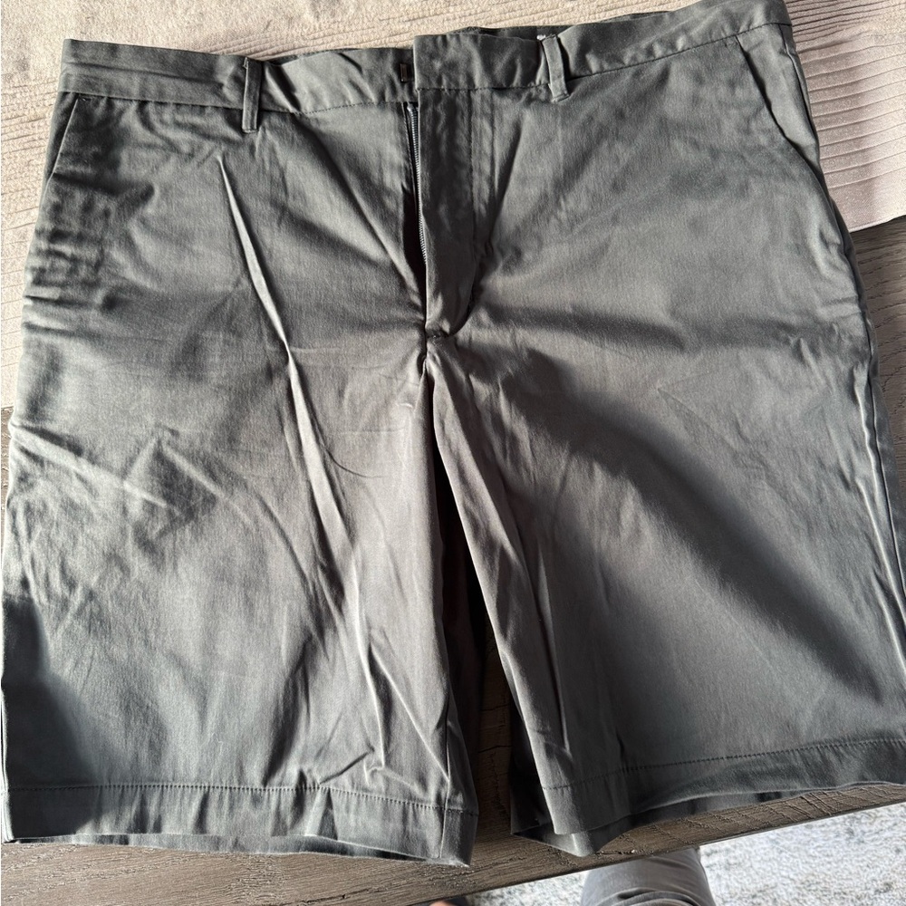 ❤️Linden Men's Charcoal Flat Front Shorts